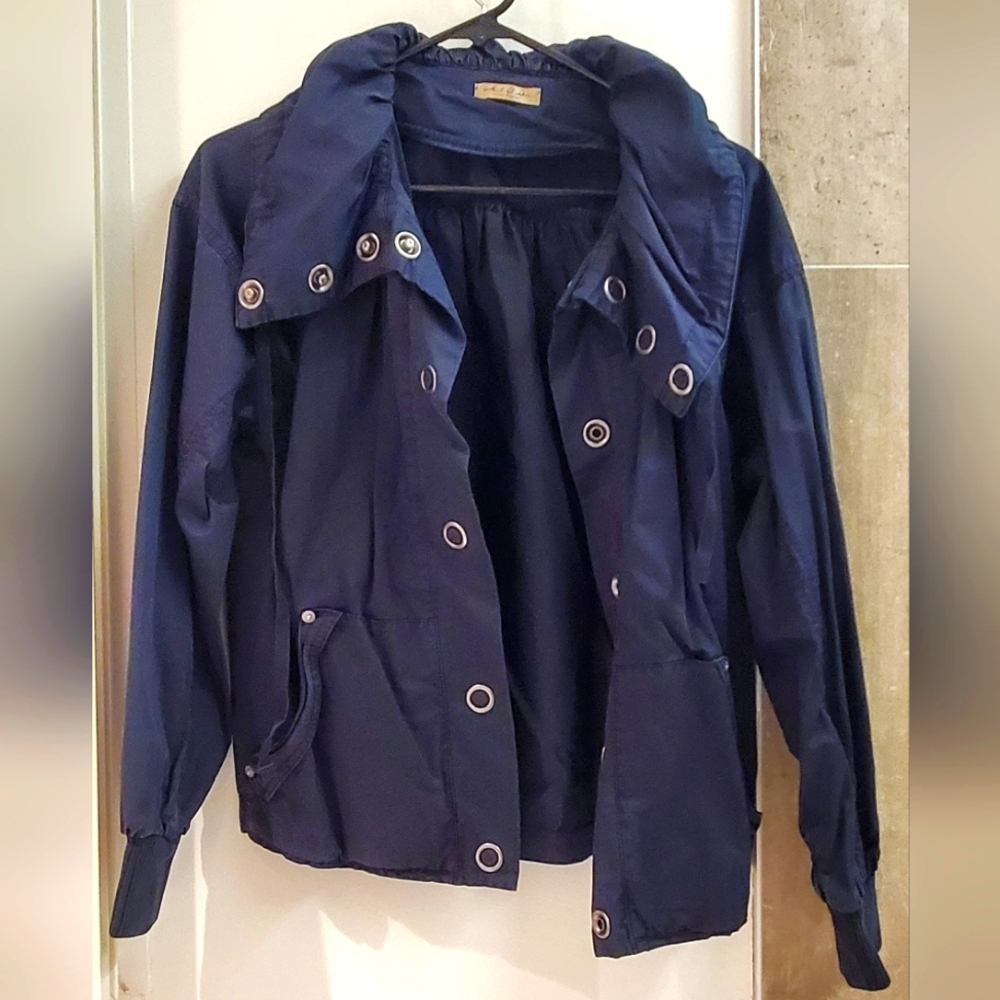 Navy windbreaker size S